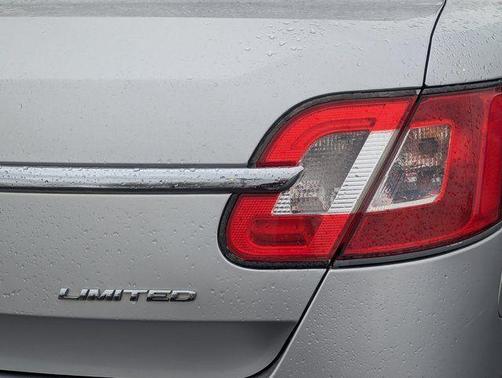 2011 Ford Taurus Limited