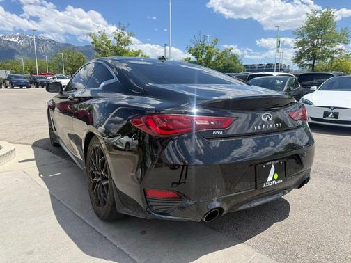 Black Obsidian 2018 INFINITI Q60 3.0t LUXE