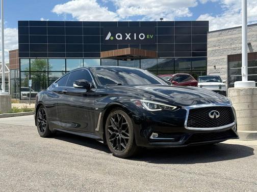 Black Obsidian 2018 INFINITI Q60 3.0t LUXE