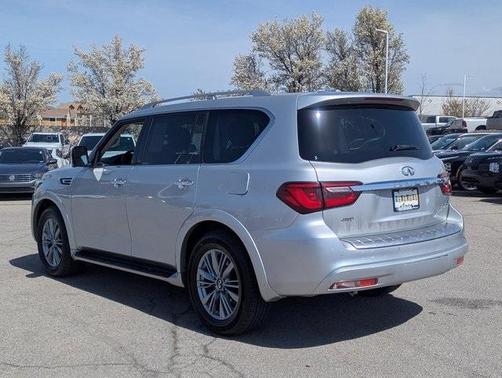 2023 INFINITI QX80 Luxe