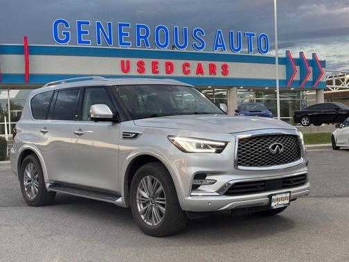 2023 INFINITI QX80 Luxe
