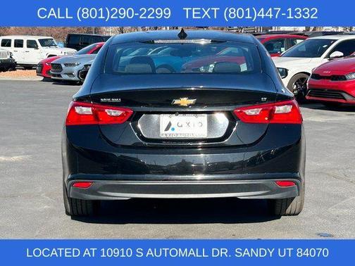Mosaic Black Metallic 2023 Chevrolet Malibu LT