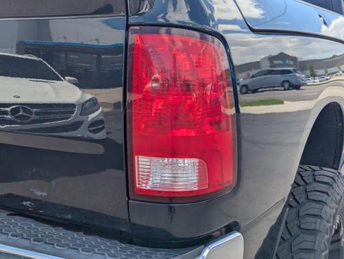 Brilliant Black Crystal Pearlcoat 2017 RAM 1500 Big Horn