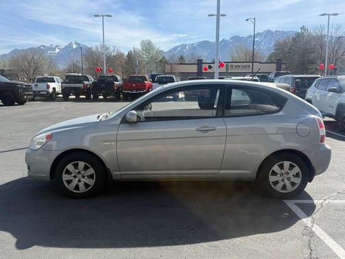Platinum Silver Metallic + Pearl 2011 Hyundai Accent GS