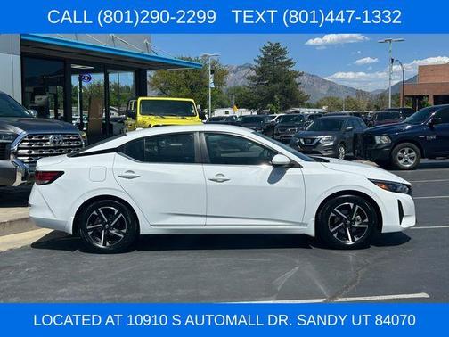 Cloud White 2024 Nissan Sentra SV
