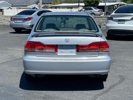 Silver 2002 Honda Accord EX-L