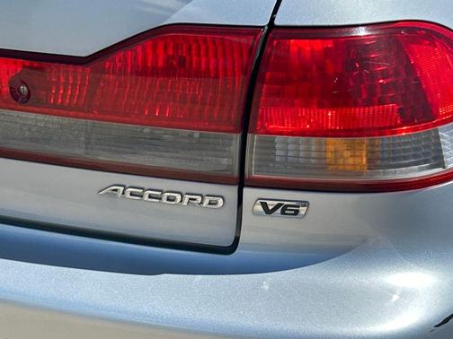 Silver 2002 Honda Accord EX-L