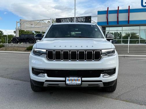 Bright White Clearcoat 2024 Jeep Wagoneer Series II