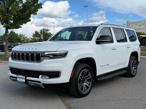 Bright White Clearcoat 2024 Jeep Wagoneer Series II