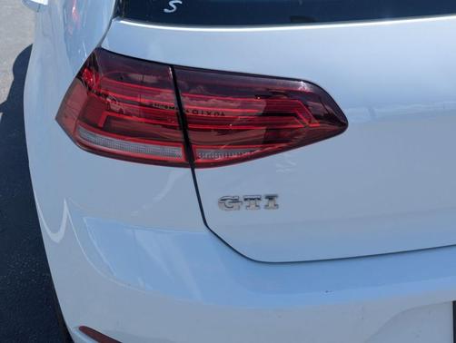 2018 Volkswagen Golf GTI 2.0T S 4-Door