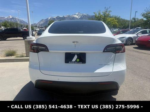Pearl White Multi 2022 Tesla Model Y Long Range