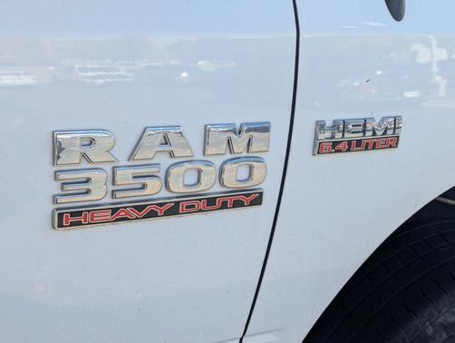 Bright White Clearcoat 2014 RAM 3500 SLT