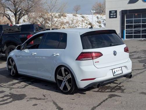 2019 Volkswagen Golf GTI 2.0T SE