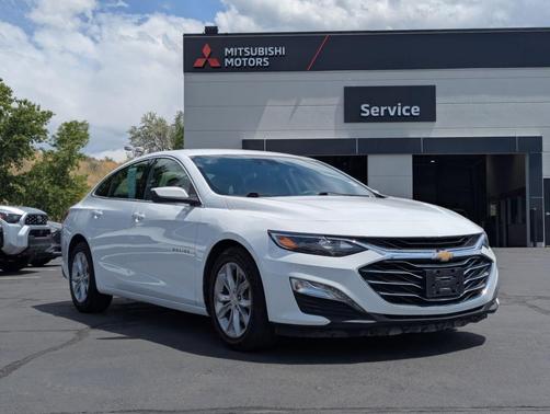 Summit White 2024 Chevrolet Malibu LT