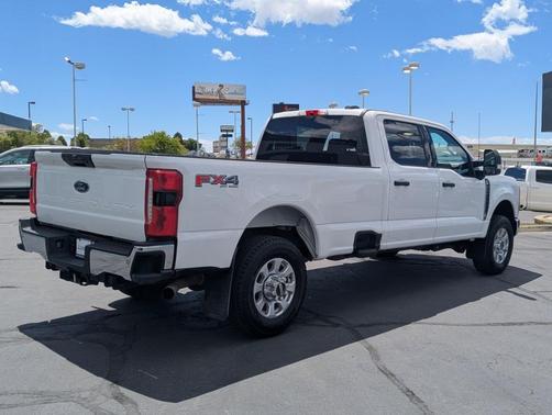 White 2023 Ford F-350