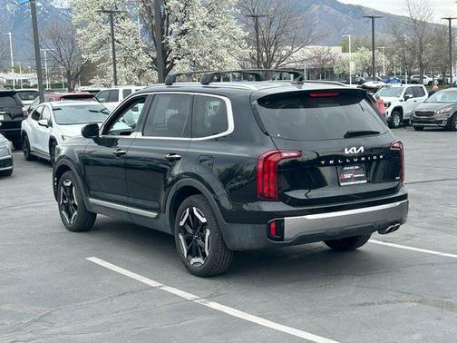 Ebony Black 2025 Kia Telluride S