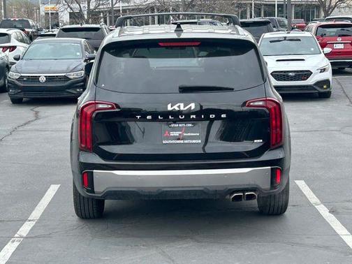 Ebony Black 2025 Kia Telluride S