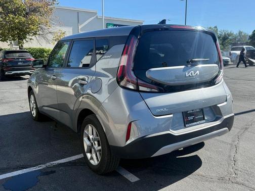 Steel Gray 2024 Kia Soul LX