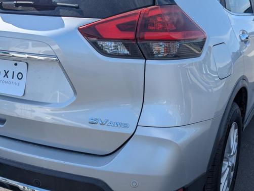 Brilliant Silver Metallic 2020 Nissan Rogue SV