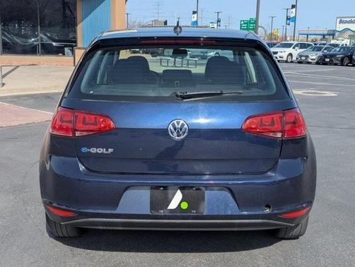 2016 Volkswagen e-Golf SE