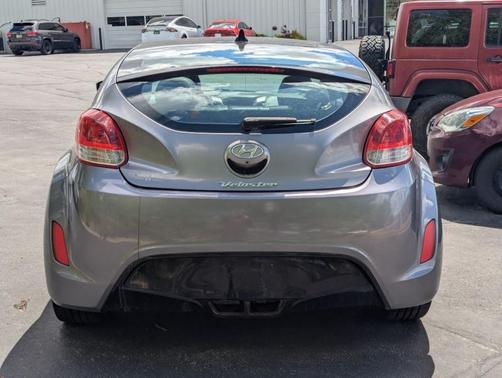 2016 Hyundai Veloster Base