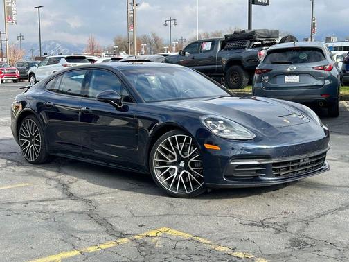 2019 Porsche Panamera 4