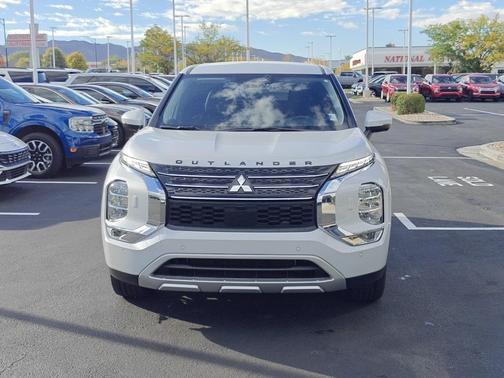 2025 Mitsubishi Outlander PHEV SE