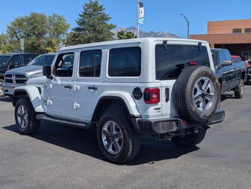 Bright White Clearcoat 2021 Jeep Wrangler Unlimited Sahara
