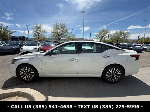 White 2024 Nissan Altima 2.5 SV