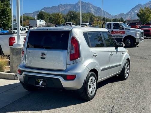 2013 Kia Soul Base