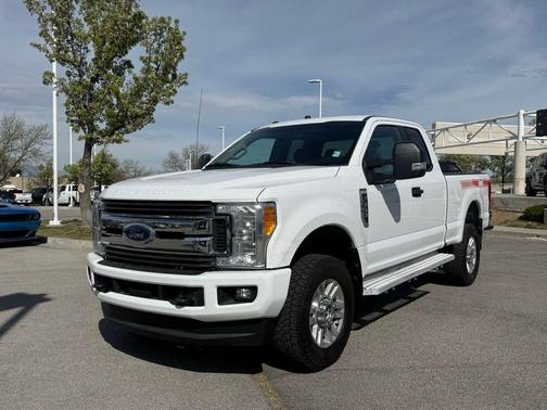 2017 Ford F-350 XLT