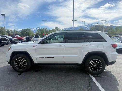 Bright White Clearcoat 2018 Jeep Grand Cherokee Trailhawk