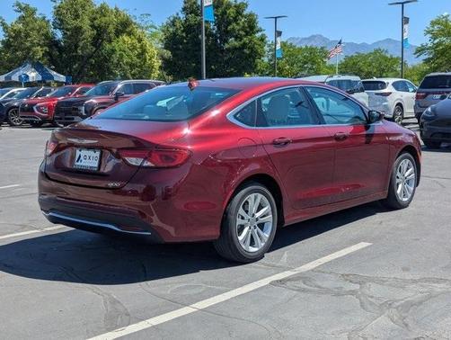 2015 Chrysler 200 Limited