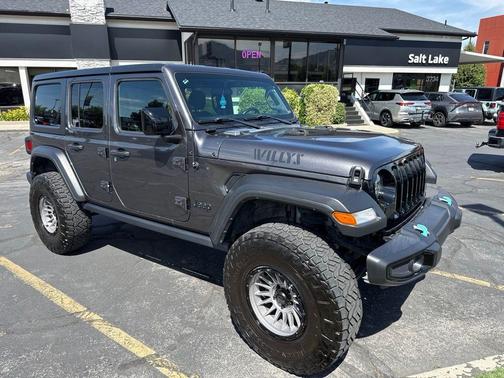 Crystal Metallic 2022 Jeep Wrangler Unlimited Sport