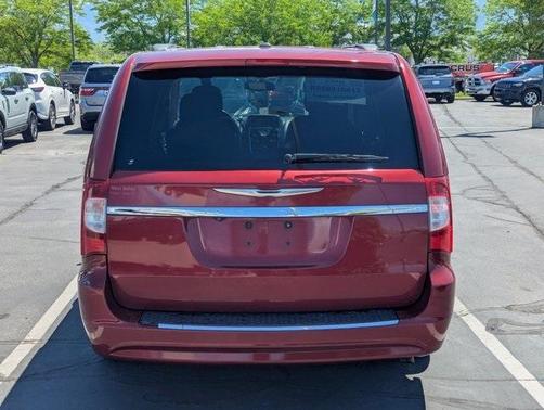 2012 Chrysler Town & Country Touring
