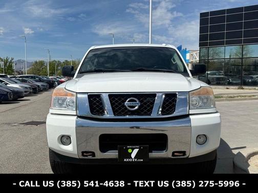 Glacier White 2014 Nissan Titan SV