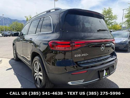 Midnight Black 2024 Mercedes-Benz EQB 250 Base