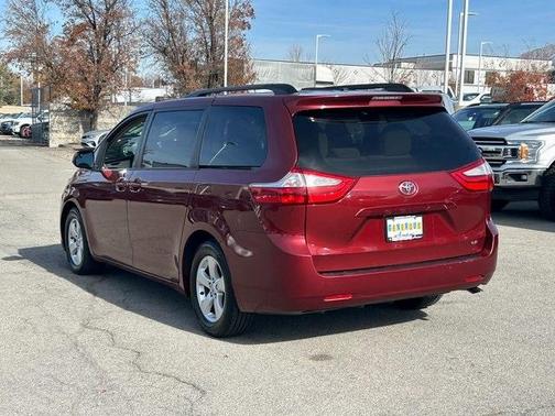 2015 Toyota Sienna LE