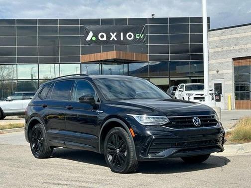 2022 Volkswagen Tiguan 2.0T SE R-Line Black