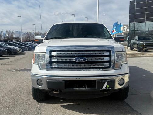 White Platinum Clearcoat Metallic 2013 Ford F-150 Lariat