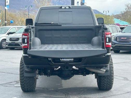 Diamond Black 2024 RAM 2500 Laramie