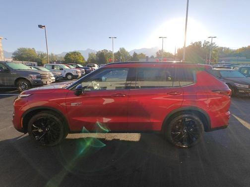 2025 Mitsubishi Outlander PHEV