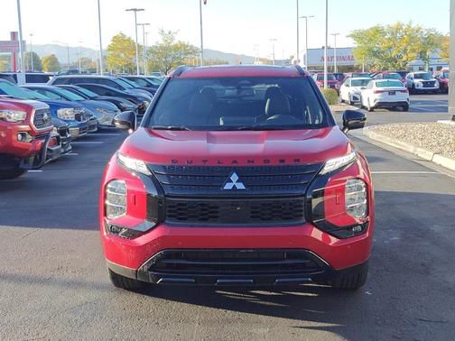 2025 Mitsubishi Outlander PHEV