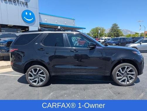 Santorini Black 2018 Land Rover Discovery HSE LUXURY