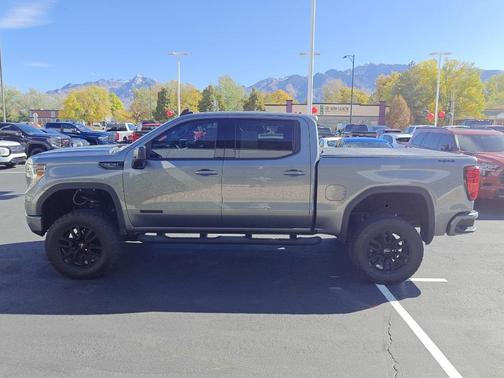 2022 GMC Sierra 1500 Limited Elevation