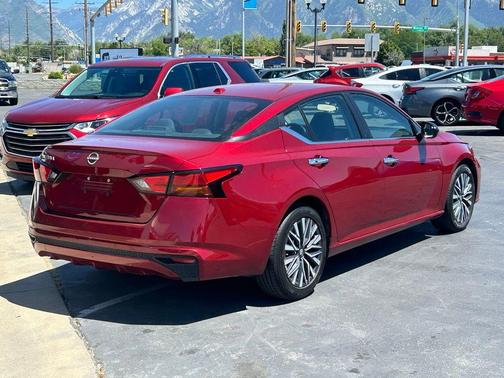 Scarlet Ember 2025 Nissan Altima SV