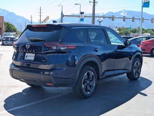 Deep Ocean Blue 2025 Nissan Rogue SV