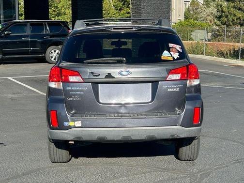 2010 Subaru Outback 2.5i Premium