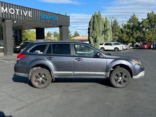 2010 Subaru Outback 2.5i Premium