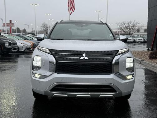 2025 Mitsubishi Outlander PHEV SEL